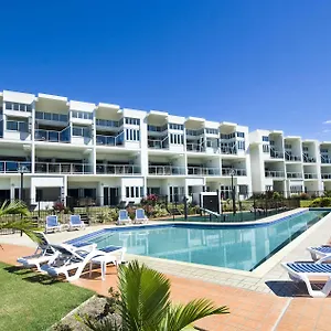 Aparthotel Beachside Magnetic Harbour