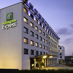 Holiday Express Stuttgart Airport, An Ihg 3*, ליינפלדן-אכטרדינגן גרמניה