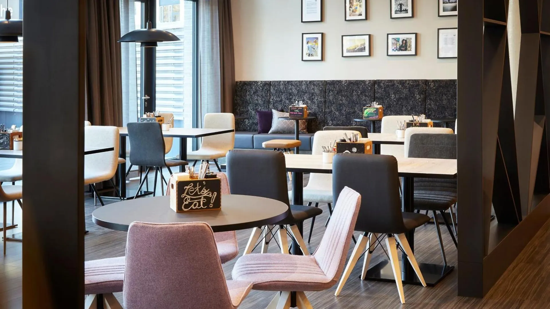 *** Hotel Holiday Inn - The Niu, Air Frankfurt Messe By Ihg Frankfurt nad Mohanem Německo